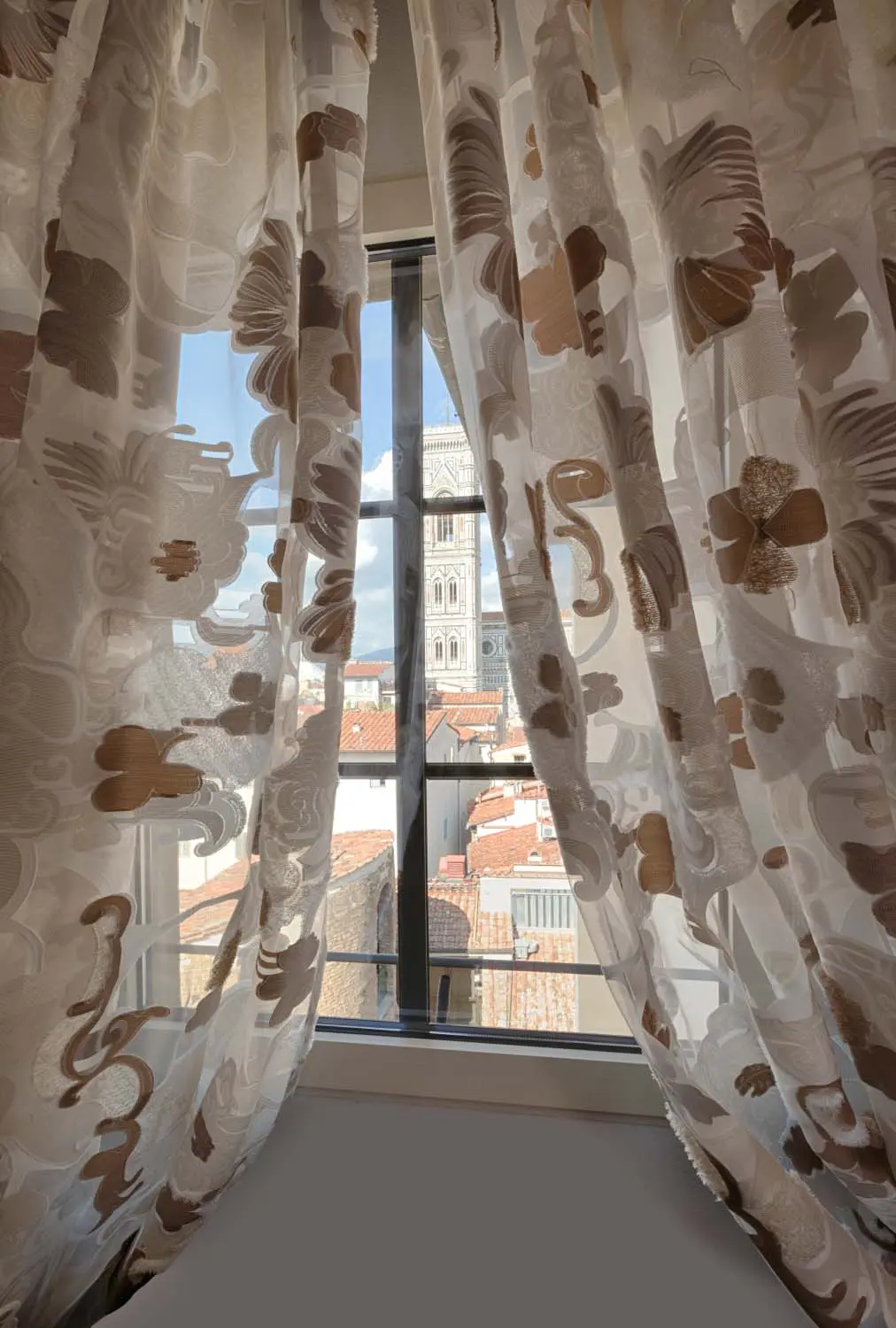 Donati Luxury Tower - Camera