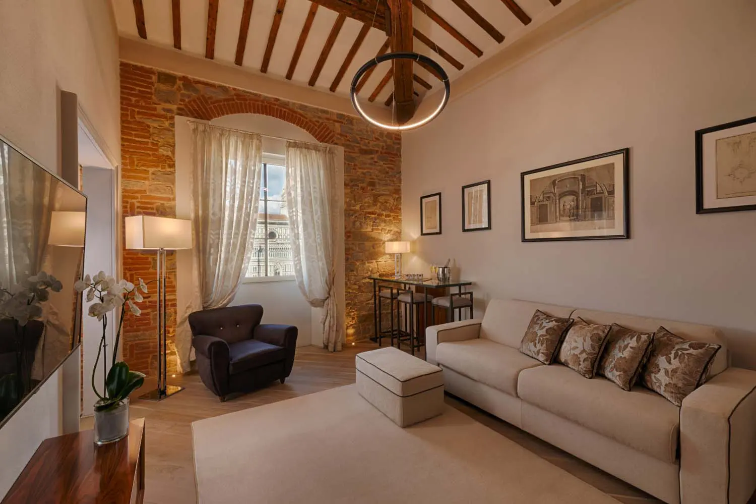 Donati Luxury Tower - Camera