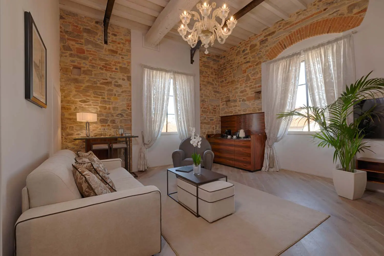 Donati Luxury Tower - Camera