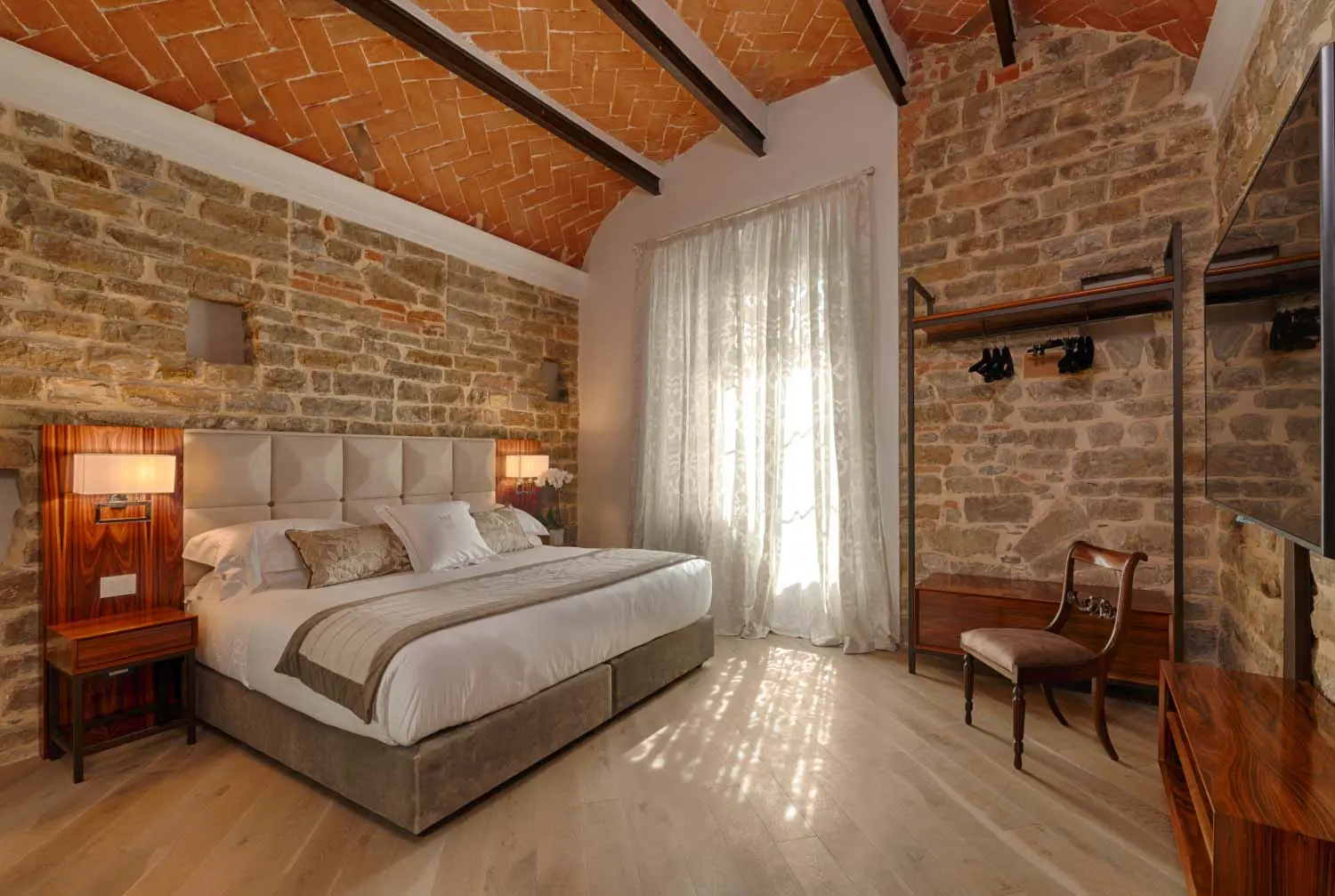 Donati Luxury Tower - Camera