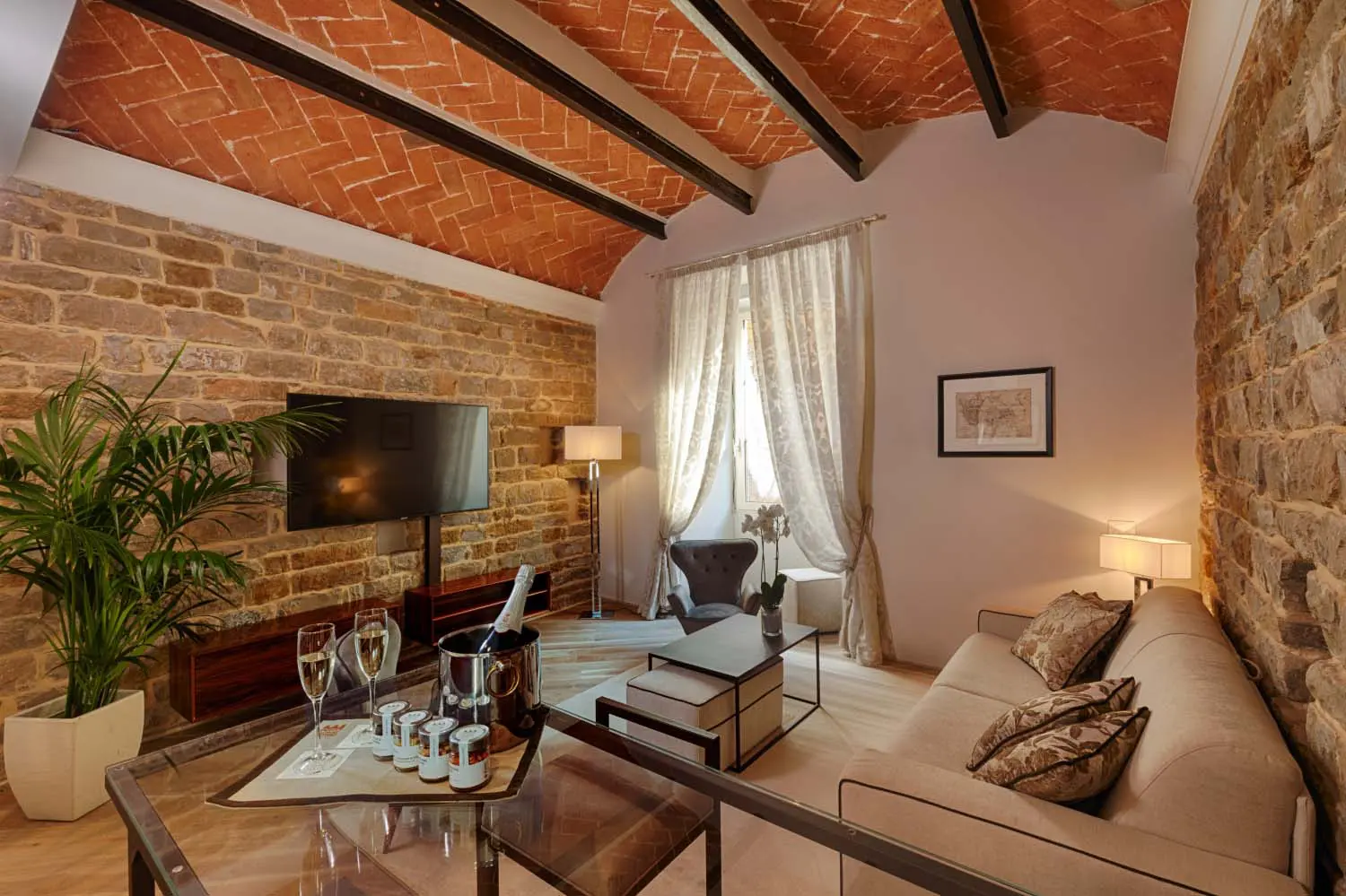 Donati Luxury Tower - Camera