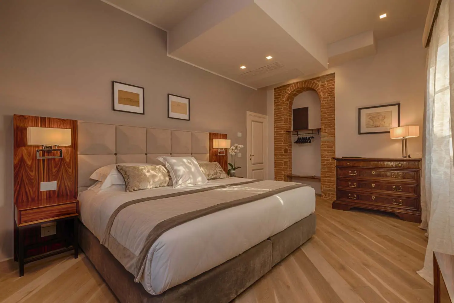 Donati Luxury Tower - Camera